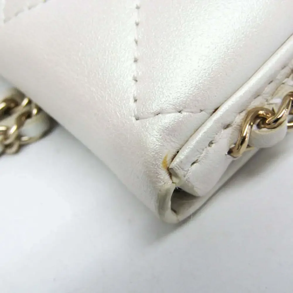 CHANEL White Pearl Leather Wallet